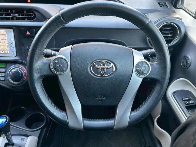 ハンドルにスイッチが付いてるので安全に操作可能です！【アクア】